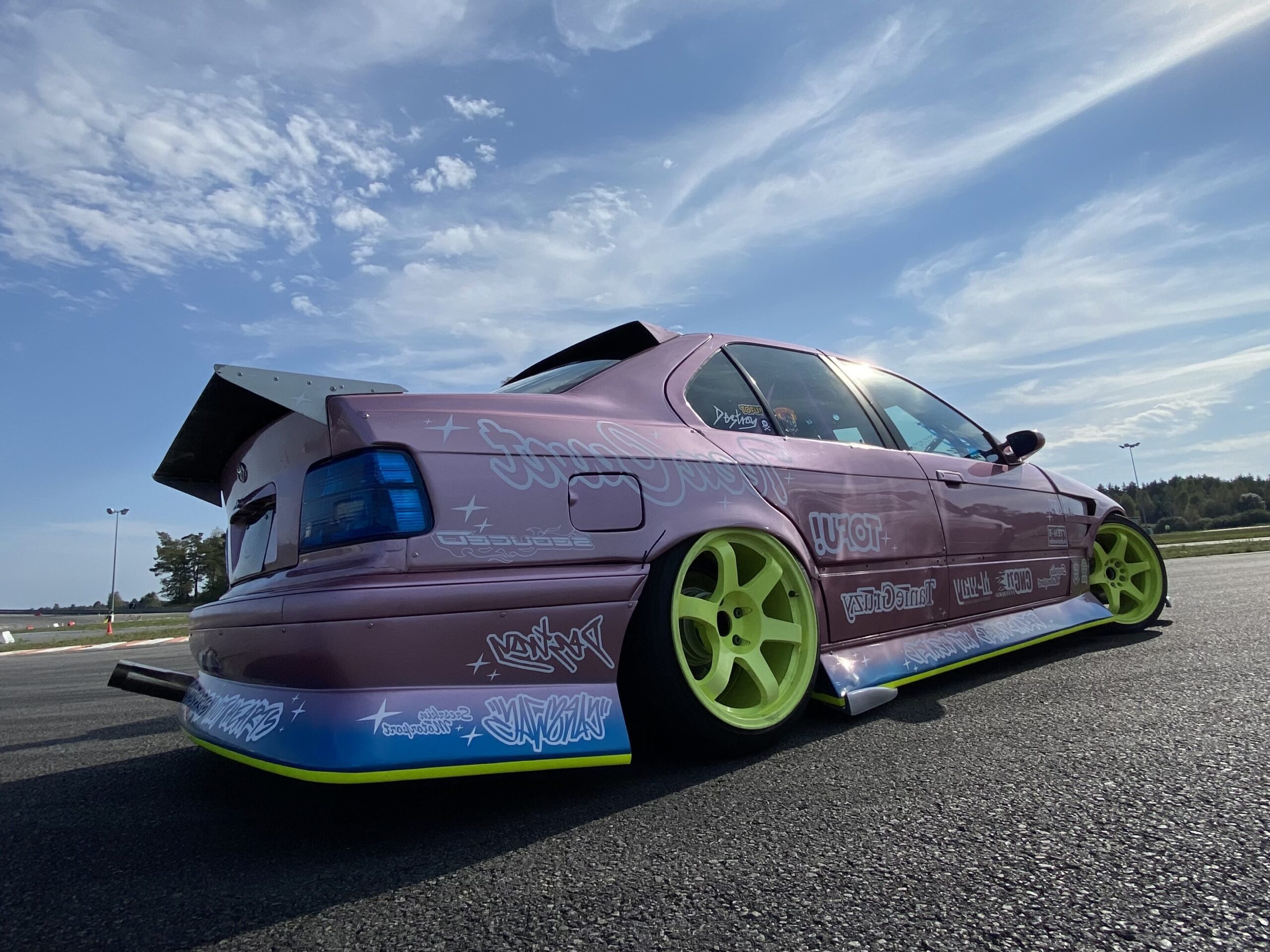 BMW E36 CUTESports V1 Side Skirts - Image 5